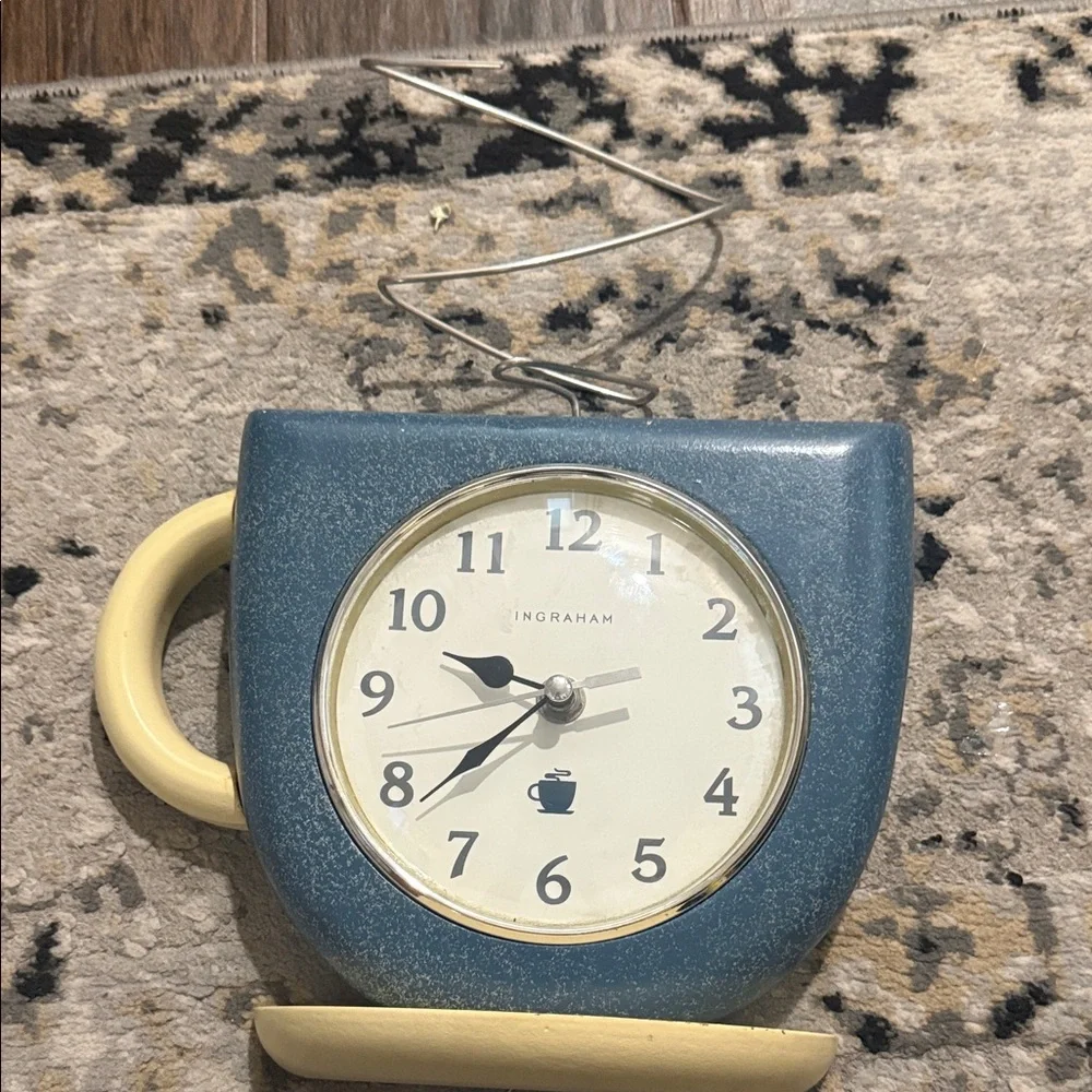 Ingraham Blue and Yellow Coffee Cup Wall Clock